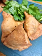 Samosa with potato and peas